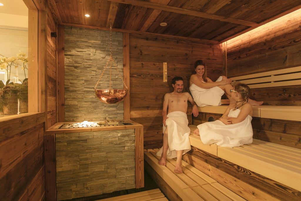Family Hotel Desiree Grächen Екстериор снимка